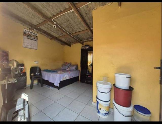 5 BEDROOM HOUSE FOR SALE IN UMLAZI D